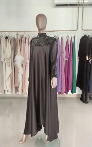 black & beads 