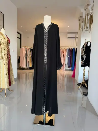 2black& lace aby