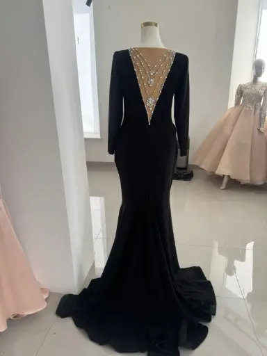 [DR10008] black V back
