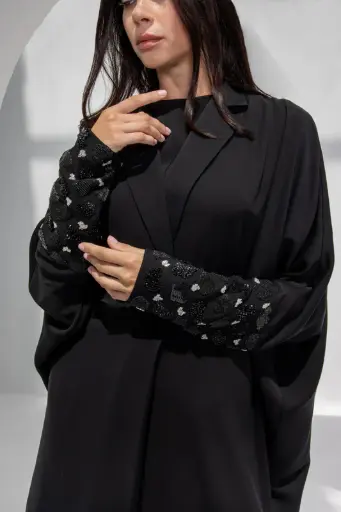 Minimalistic Black 