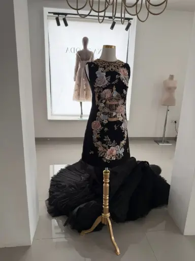 [DR10004] black & flowers